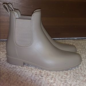 Rain boots